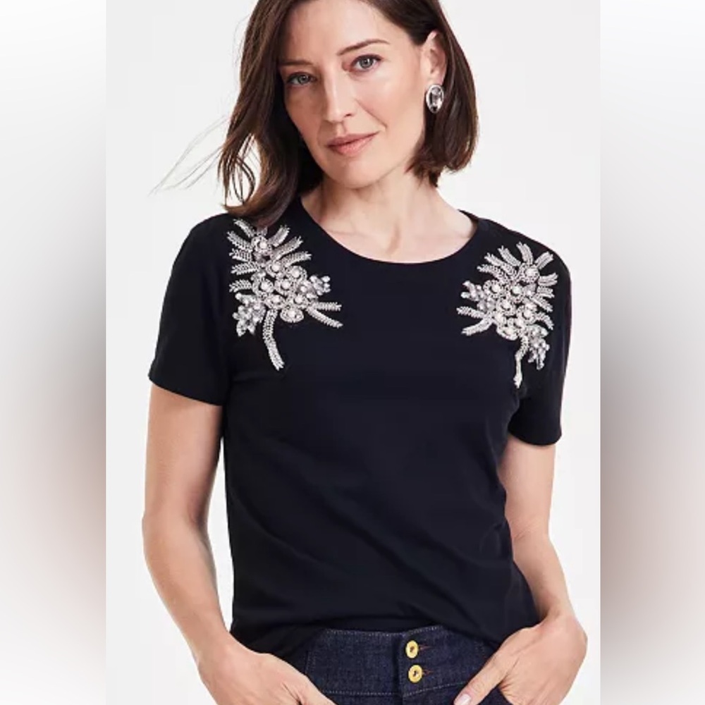 New I.N.C. International Concepts
Women's Embellished Short-Sleeve Top M
